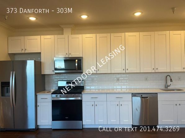 373 Danforth Ave #303M