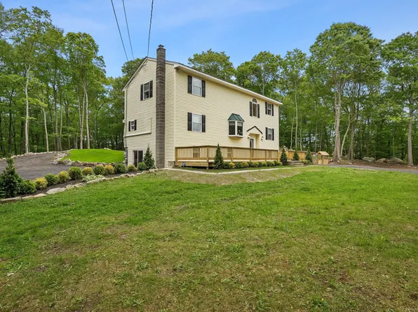 387 New London Turnpike, Stonington, CT 06378