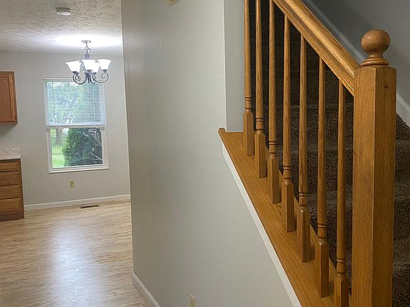 5th image of 7785 Joan Dr