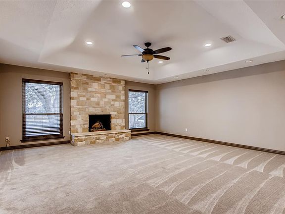3rd image of 2922 Club Meadow Dr