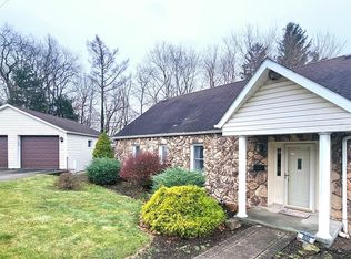 806 13th St, Windber, PA 15963