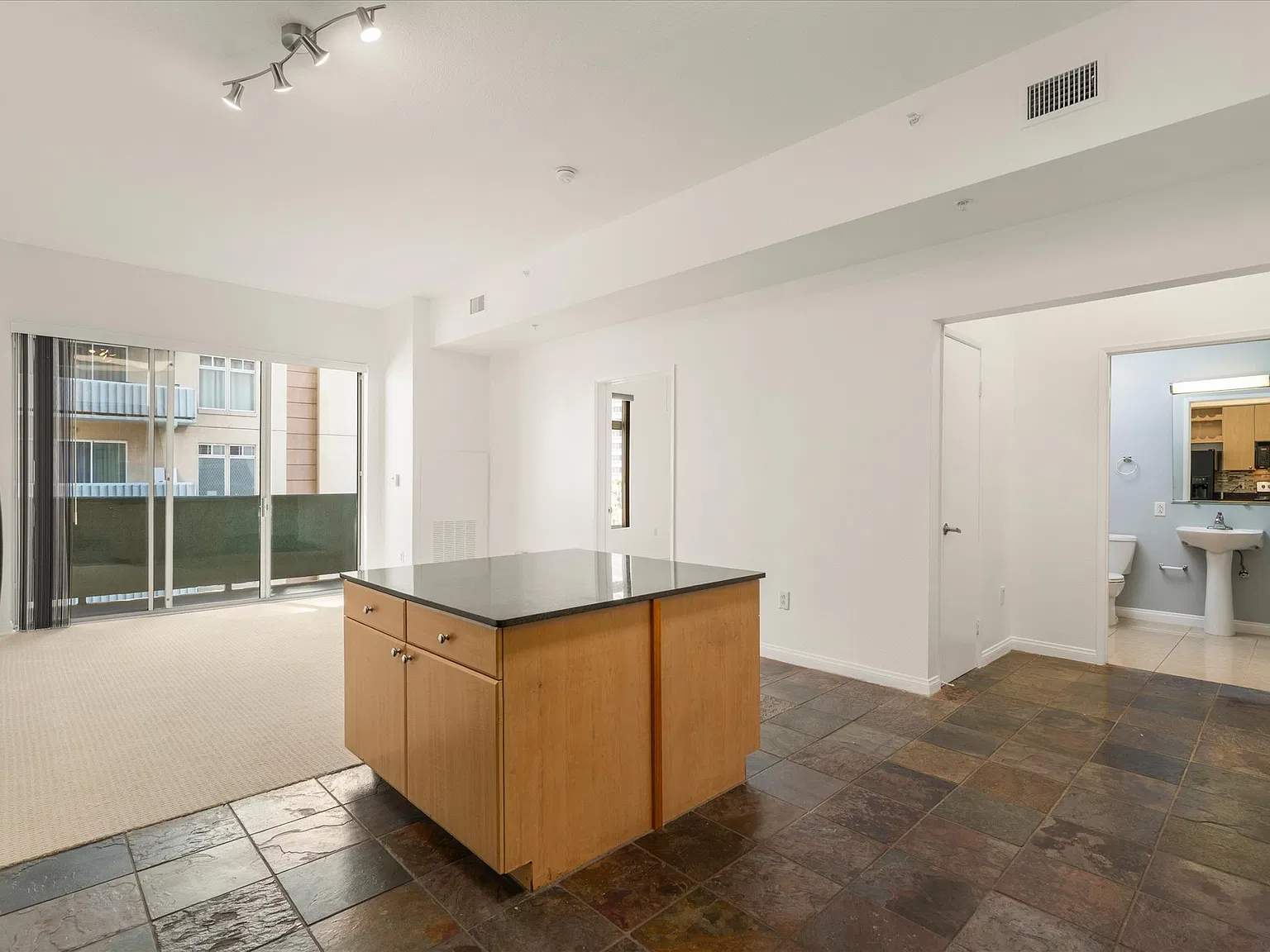 488 E Ocean Blvd — Photo 4