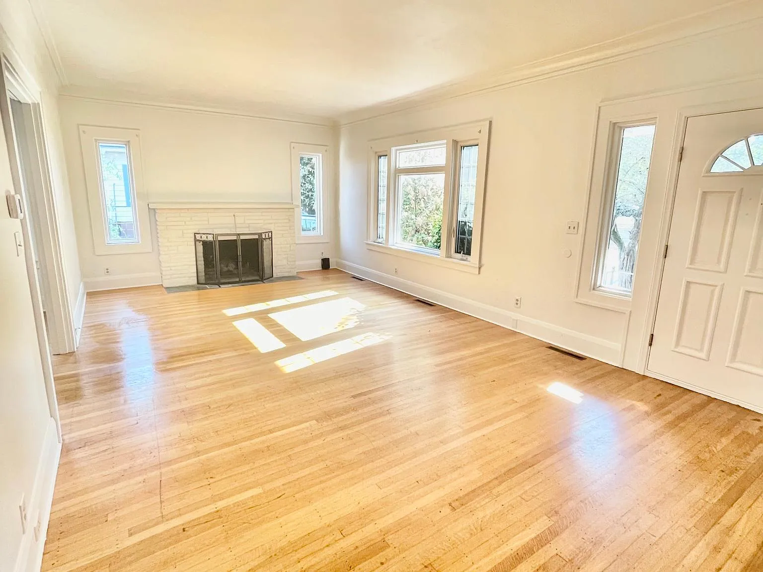 1012 NE Ravenna Blvd — Photo 3