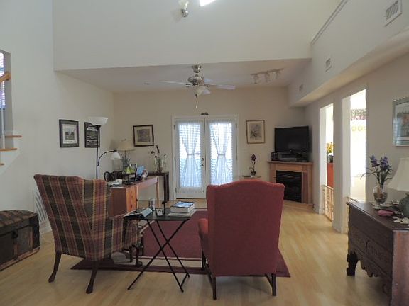 5th image of 50 Gardenside Blvd