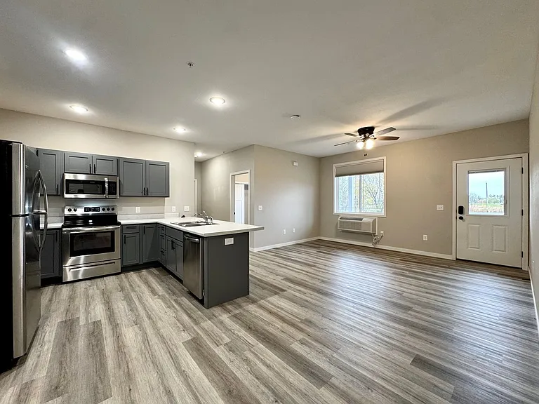 West 5th Townhomes — Photo 36