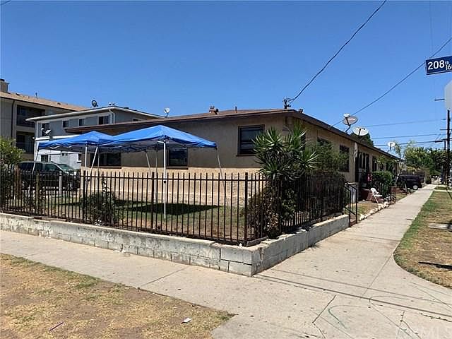 1st image of 1605 W 208th St