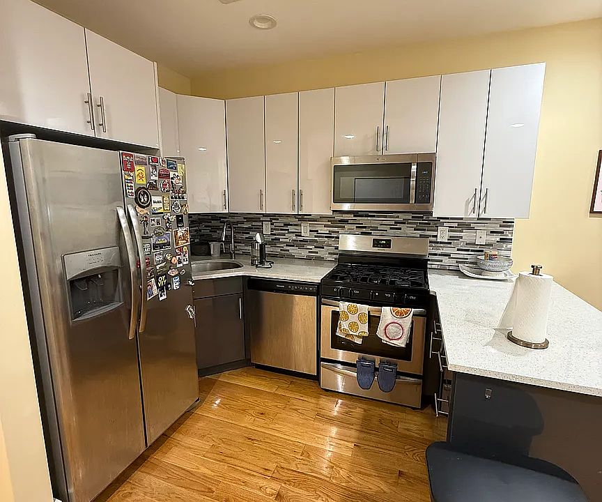 1st image of 435 Maple St #2A
