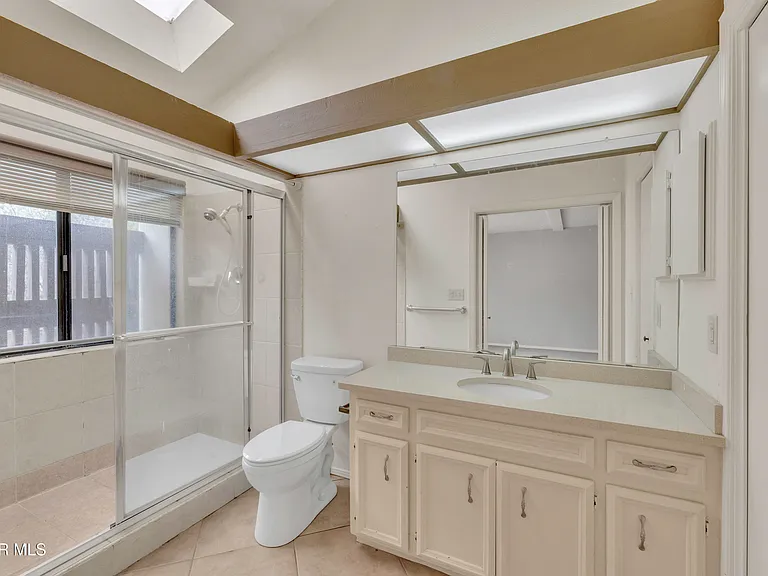 620 Lakeway Dr — Photo 35