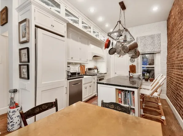68 East 93rd Street 1F image 3 of 8