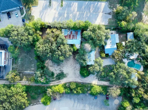 2104 Hunter Rd, San Marcos, TX 78666