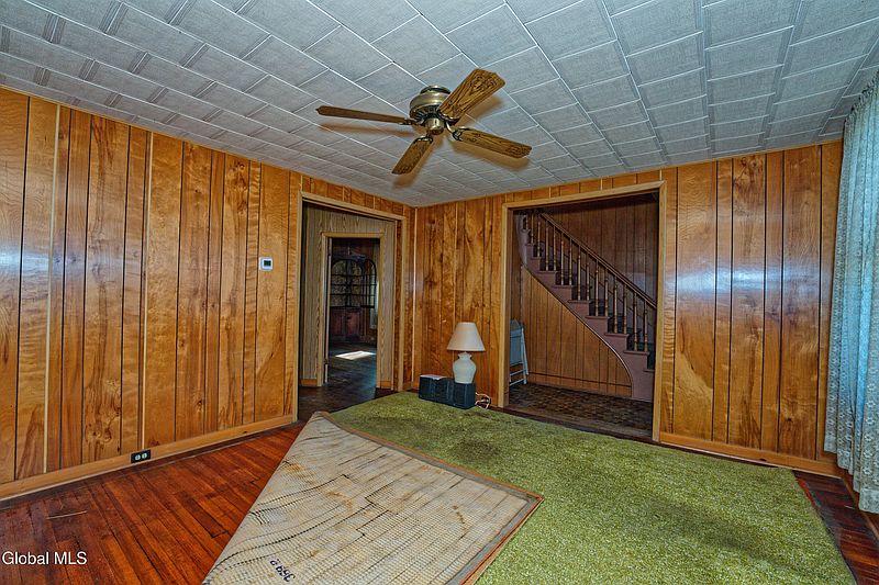 5th image of 172 Paine Street