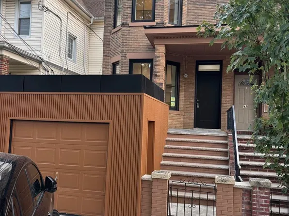 41 47th Street image 1 of 3