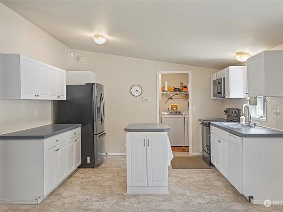 5th image of 21711 133rd Street Ct E