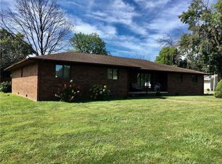 706 W Washington St, Newton, IL 62448
