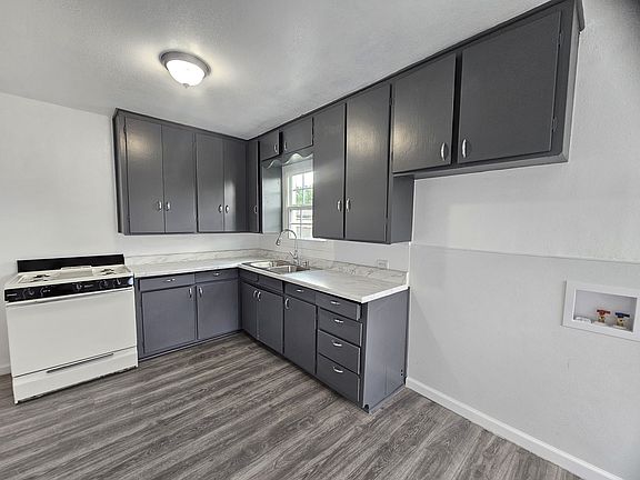 3rd image of 3620 NE 11th Ave