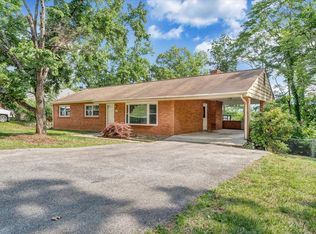 3271 Rasmont Rd, Roanoke, VA 24018