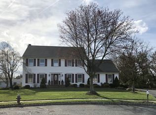 6 Cray Ct, Hillsborough, NJ 08844