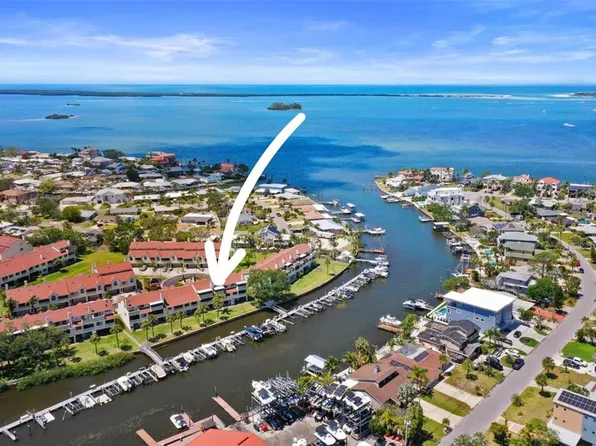2383 Hanover Dr, Dunedin, FL 34698
