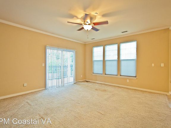 3rd image of 671 Claire Ln