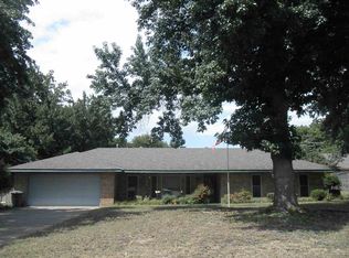 7 Raintree St, Ponca City, OK 74604