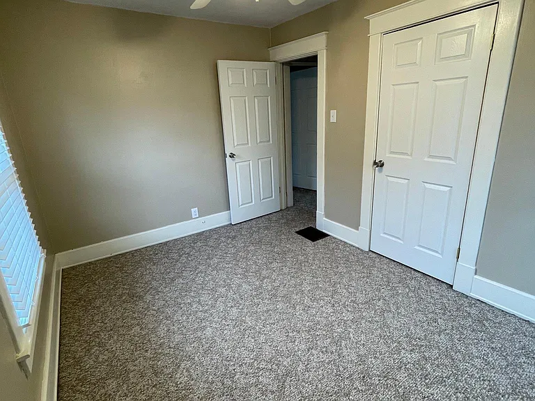 1411 Linden Ave — Photo 11