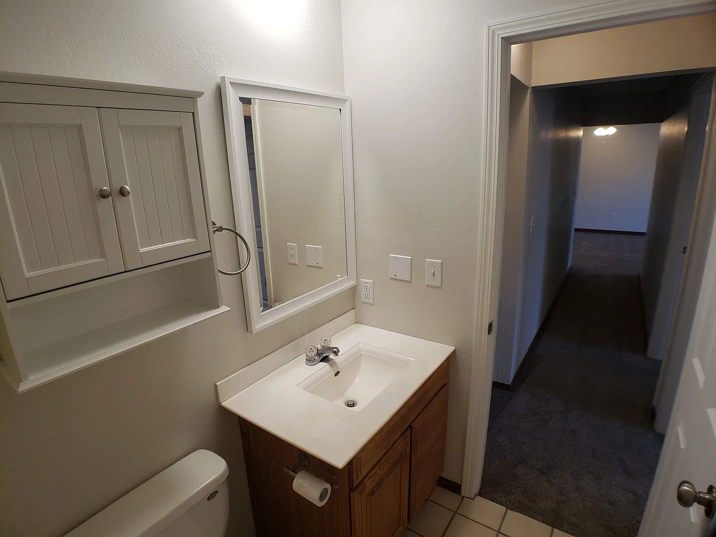 2 Bedroom 1 Bath — Photo 4