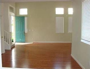 5th image of 725 Badger Ct