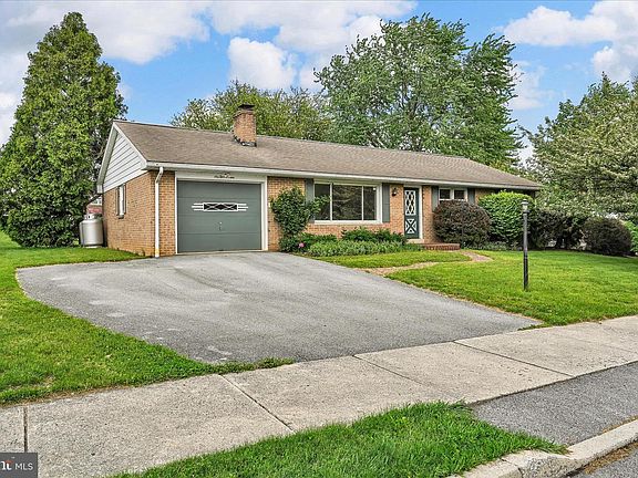 2nd image of 629 Pajabon Dr