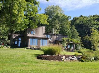 3769 Pleasant Valley Rd, Syracuse, NY 13215