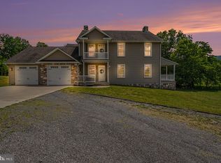 372 S Good Spring Rd, Hegins, PA 17938