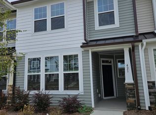 421 Channel Drop Dr, Clayton, NC 27520