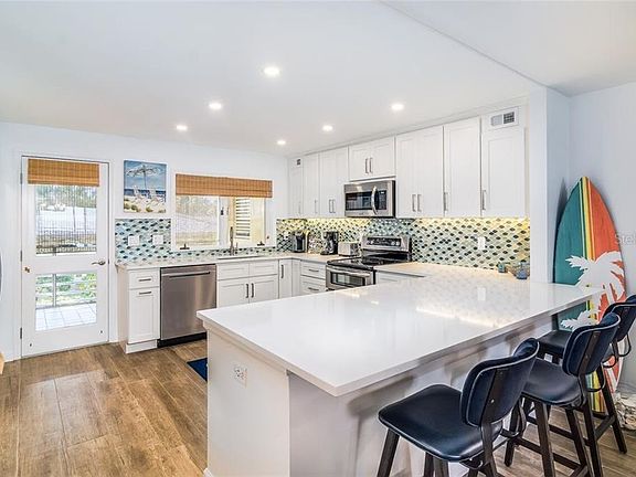 2nd image of 8430 Oceanside Dr APT E11