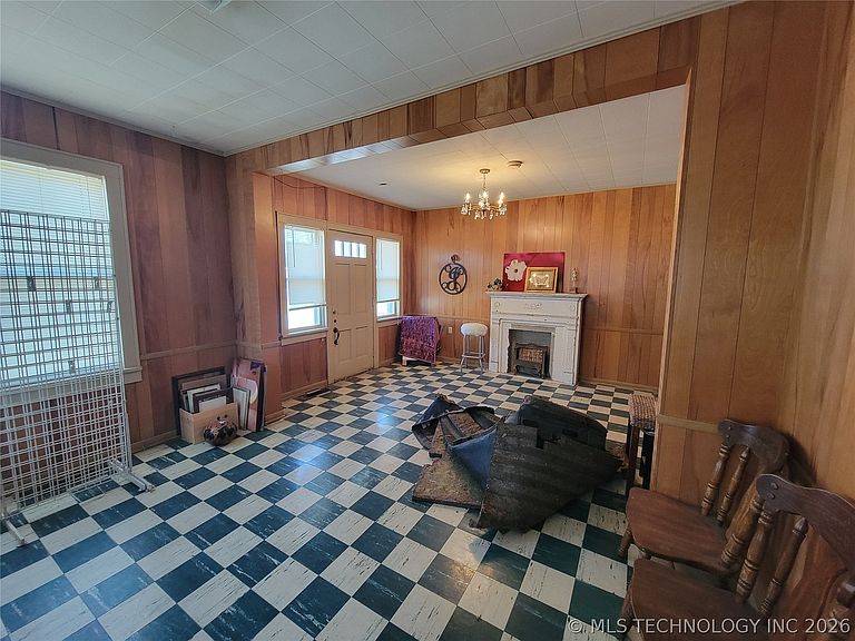 Listing photo 5
