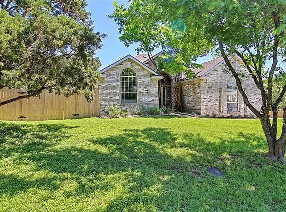 4th image of 1609 Ramona Cir