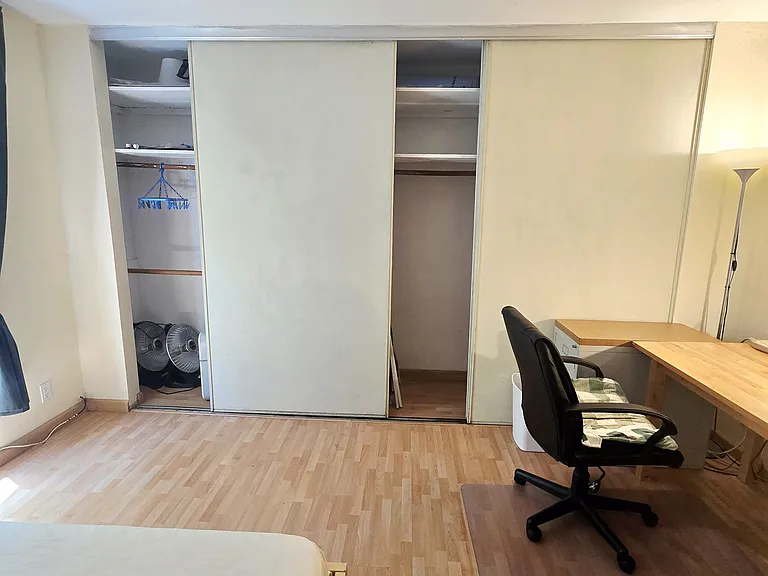 2700 Le Conte Ave #306 — Photo 14