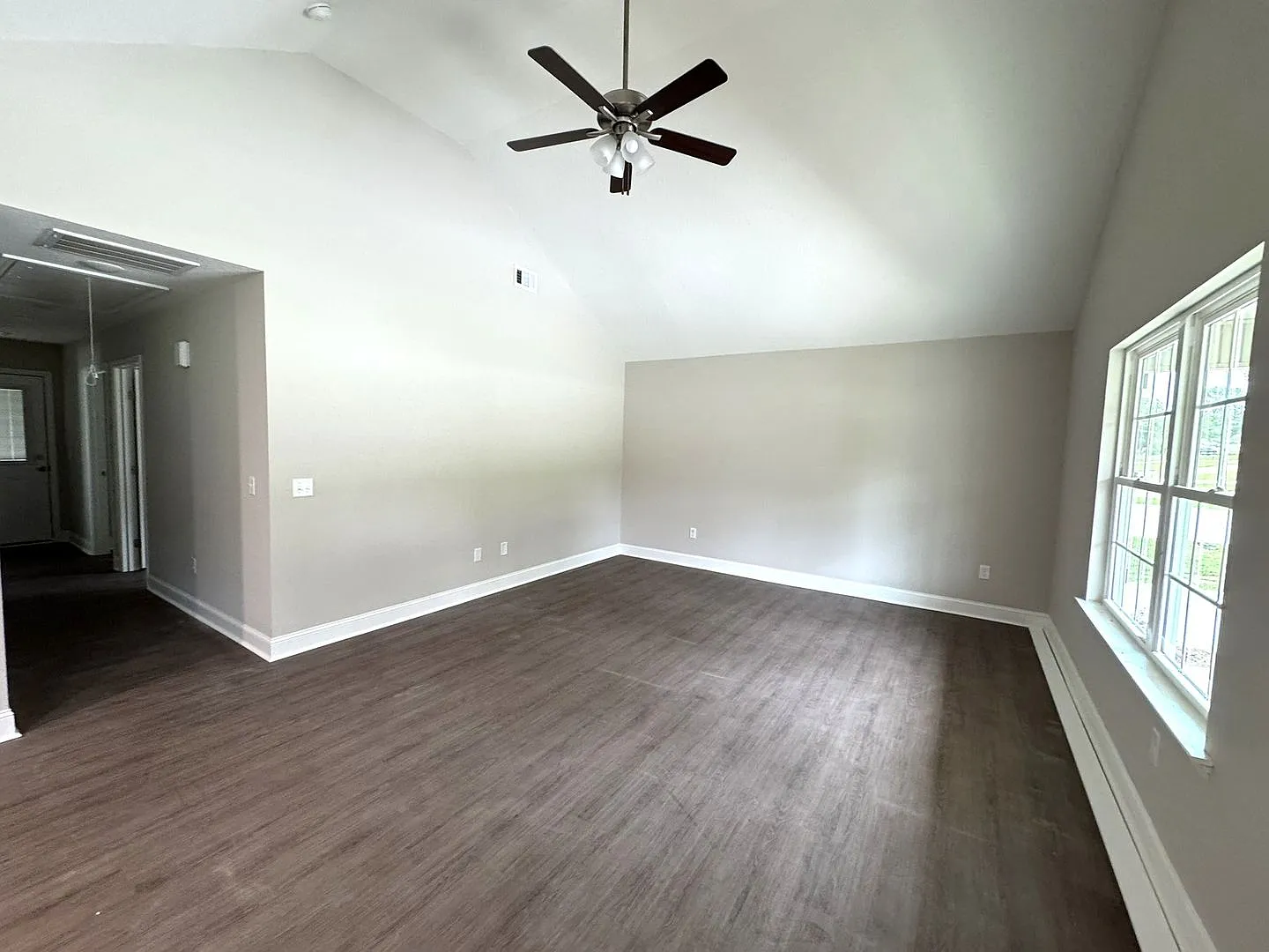 115 Beasley Rd. — Photo 2