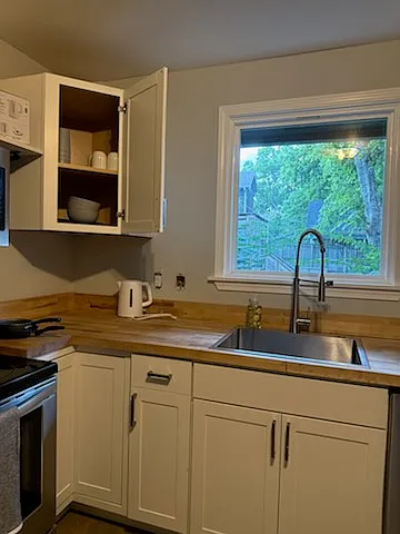 904 Morrison St #B — Photo 3