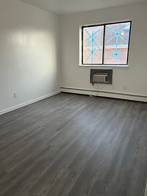 Rented by E Realty International Corp | media 3