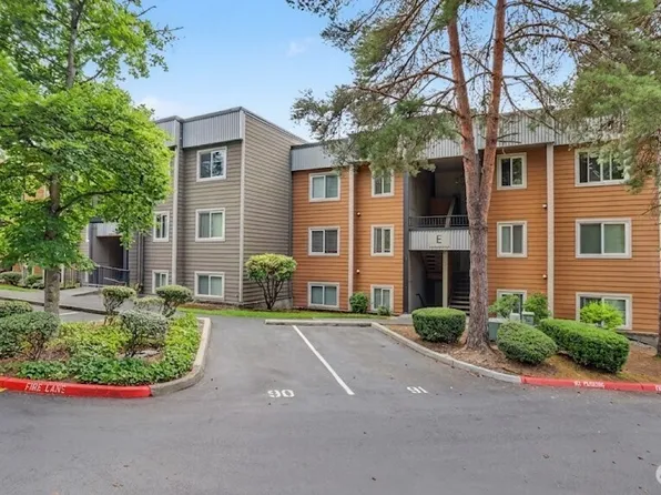 742 Kirkland Circle #E-205, Kirkland, WA 98033
