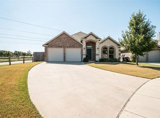 4052 Cloud Cover Rd, Roanoke, TX 76262