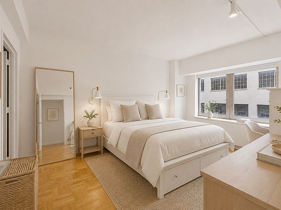 4th image of 756 Washington St APT 2D