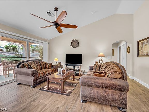 4th image of 2929 Lotus Hill Dr
