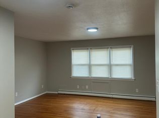 375 Blake St APT 3, New Haven, CT 06515