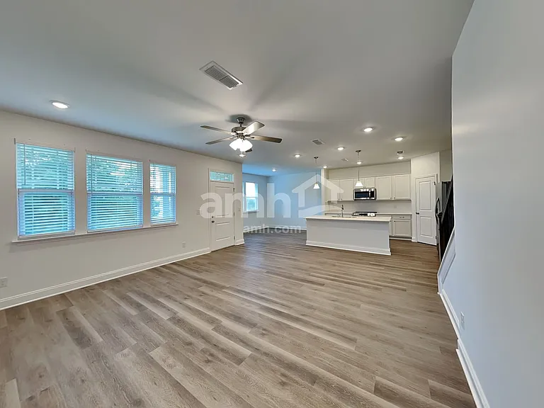 220 Argea Dr — Photo 6