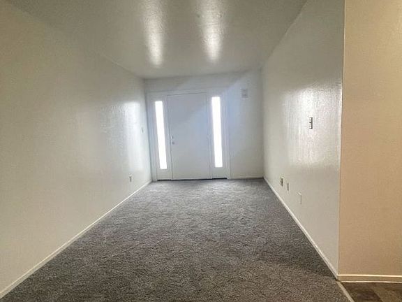 4th image of 2253 Central Ave #Q