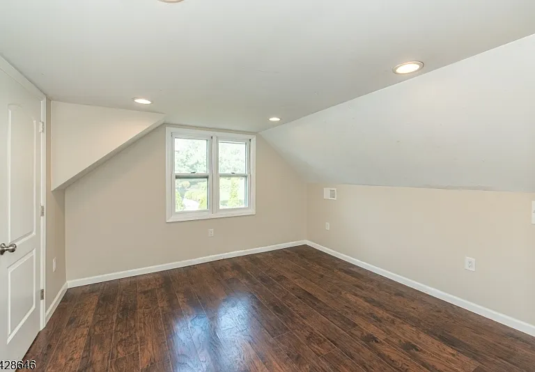 537 Dell Rd — Photo 16