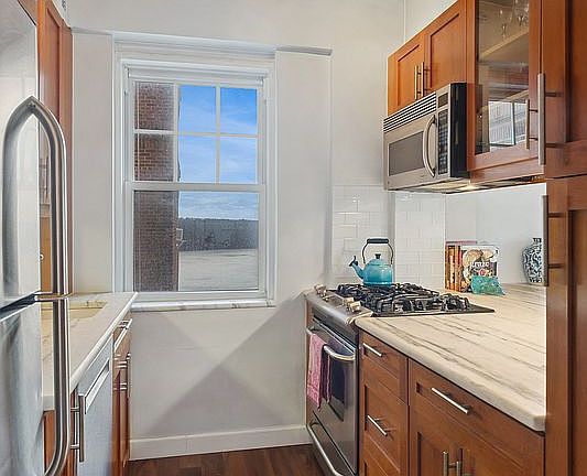 3rd image of 140 Cabrini Blvd APT 107