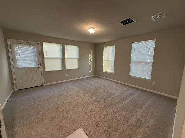 684 Ferrule Dr, Kyle, TX 78640