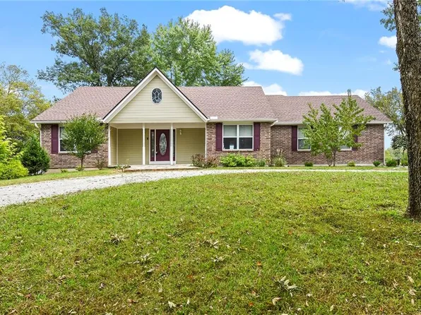 20101 S Parrott Farm Rd, Pleasant Hill, MO 64080