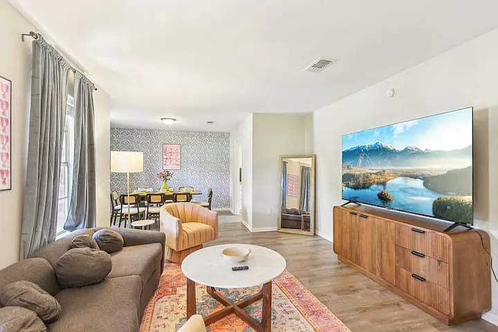 5 bed, 3010 sqft, $3,000 — Photo 4